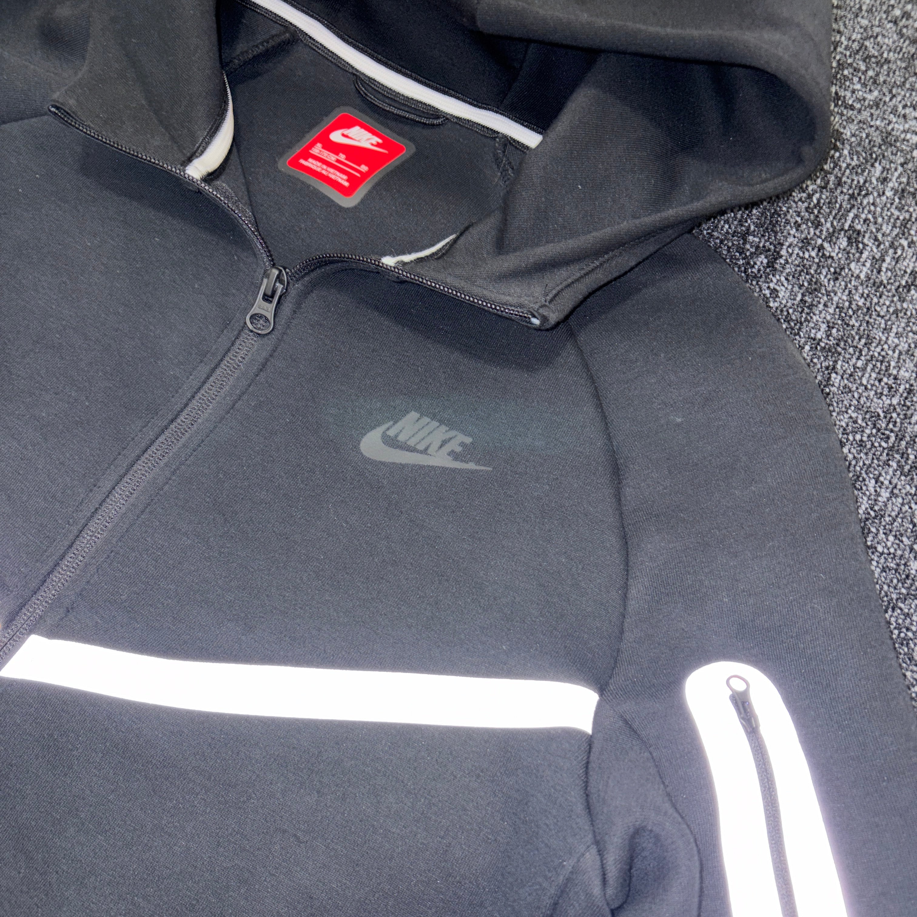 Nike Sportswear Tech Fleece Black & White Reflective